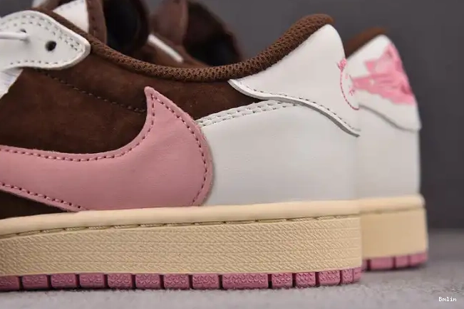 Bmlin SP Low OG DZ4137-206 1 x AJ Travis Scott 0516